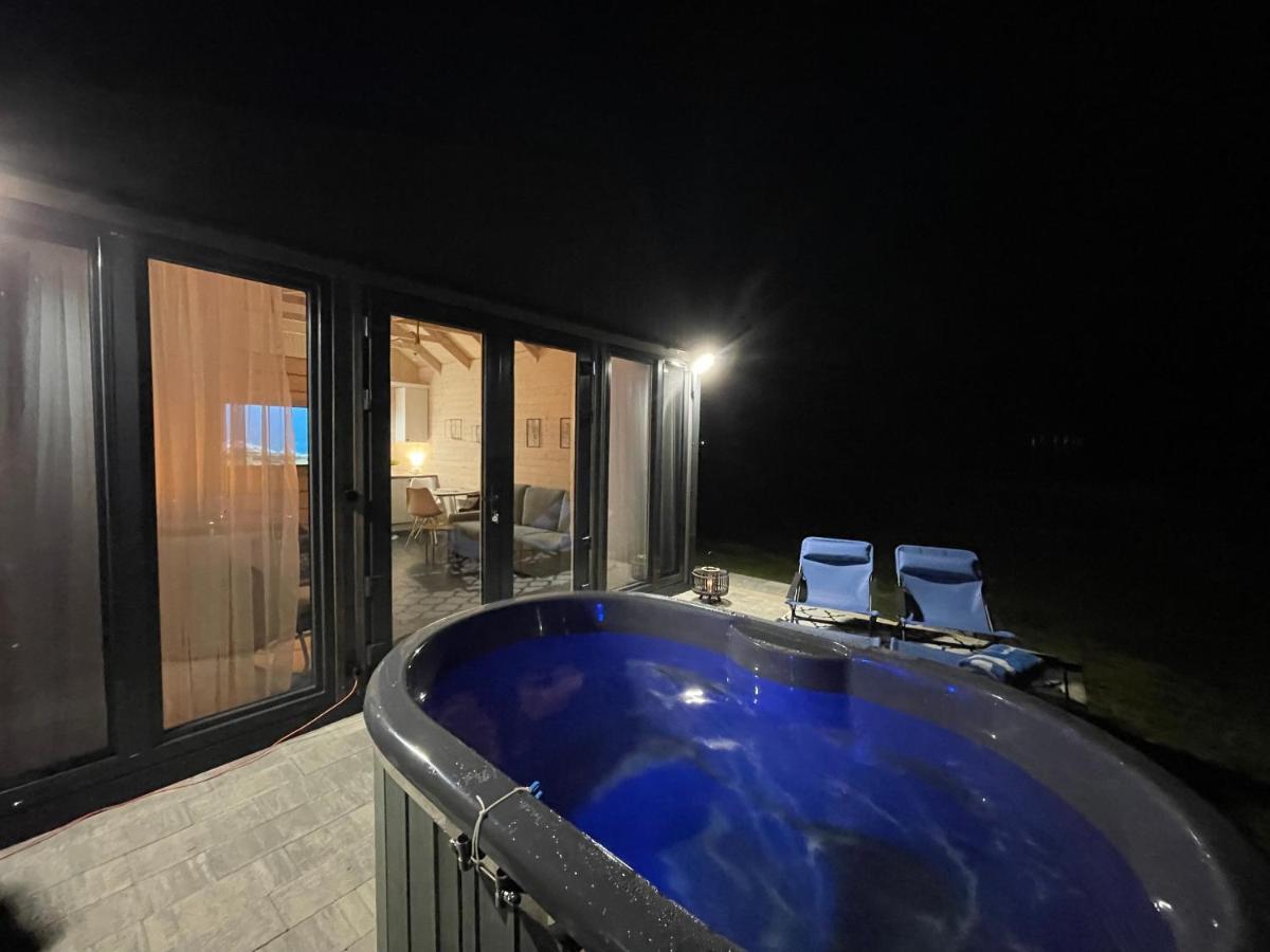 Glamp Glamour***** Kowale Oleckie ภายนอก รูปภาพ